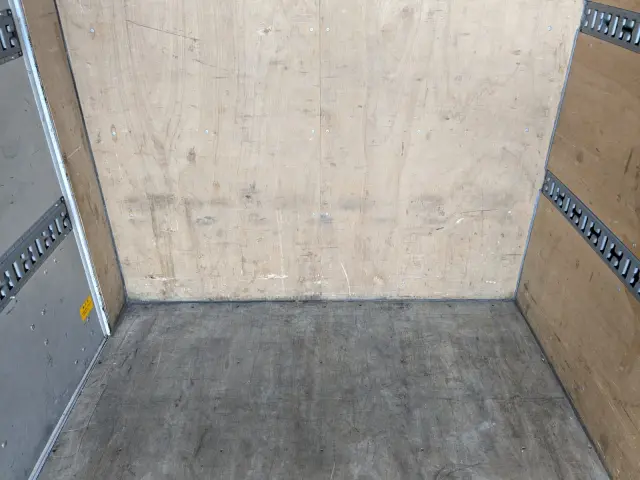 三菱 キャンター TPG-FBA20(2WD)の写真16