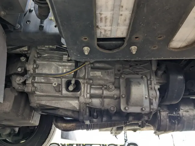 三菱 キャンター TPG-FBA20(2WD)の写真31