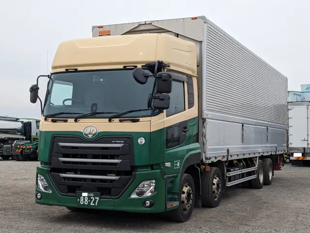 ＵＤ クオン 2PG-CG5CA(8x4)の写真1