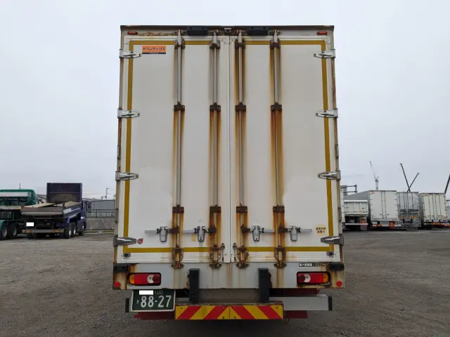 ＵＤ クオン 2PG-CG5CA(8x4)の写真5