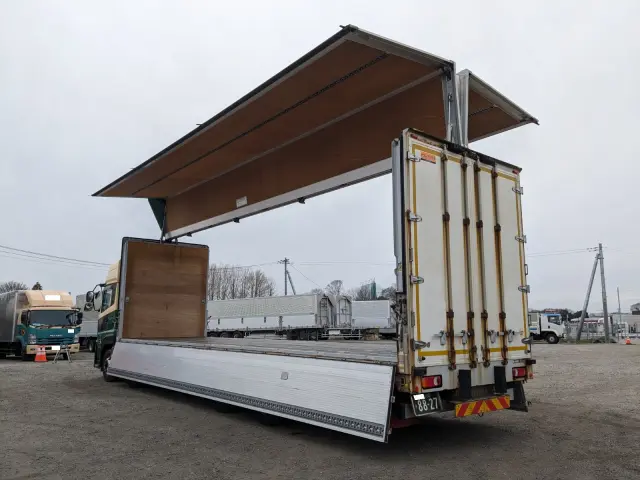 ＵＤ クオン 2PG-CG5CA(8x4)の写真40