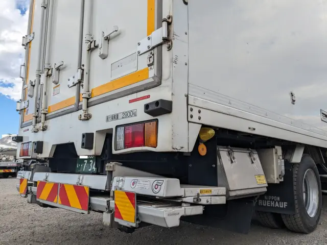 いすゞ エルフ TPG-NPR85AN(2WD)の写真6