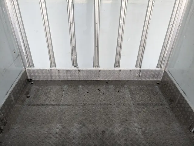 いすゞ エルフ TPG-NPR85AN(2WD)の写真16