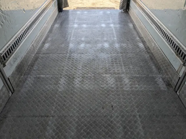 いすゞ エルフ TPG-NPR85AN(2WD)の写真20