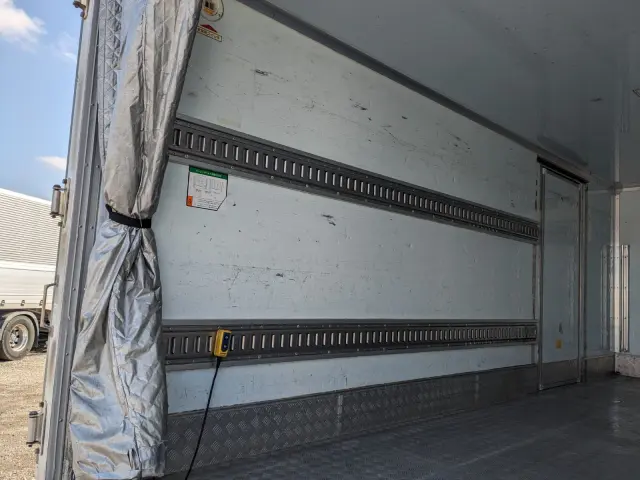 いすゞ エルフ TPG-NPR85AN(2WD)の写真22