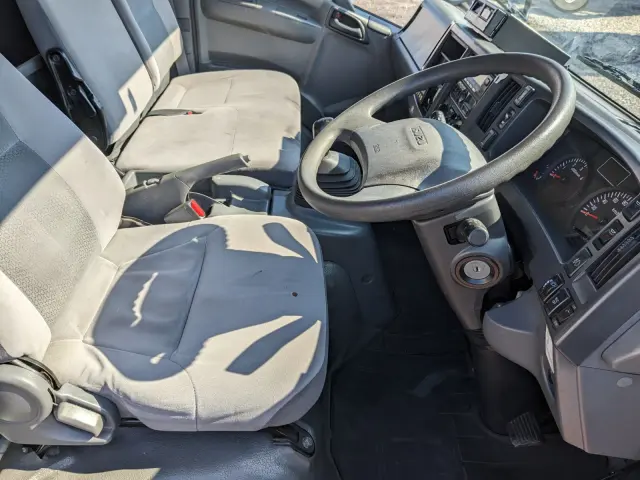 いすゞ エルフ TPG-NPR85AN(2WD)の写真27