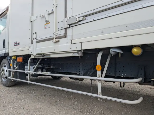 いすゞ エルフ TPG-NPR85AN(2WD)の写真32