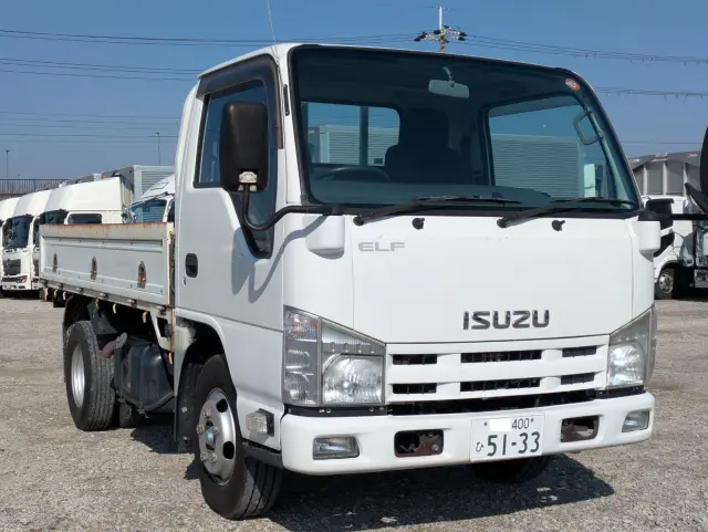 いすゞ エルフ TKG-NJR85A(2WD)の写真1