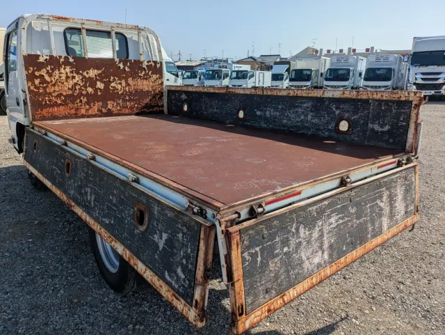 いすゞ エルフ TKG-NJR85A(2WD)の写真15