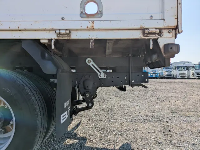 いすゞ エルフ TKG-NJR85A(2WD)の写真17