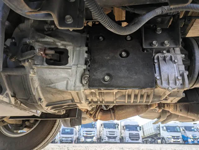 いすゞ エルフ TKG-NJR85A(2WD)の写真21