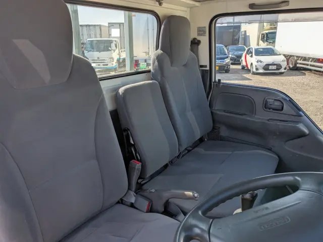 いすゞ エルフ TKG-NJR85A(2WD)の写真27