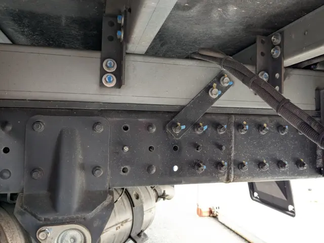 三菱 キャンター 2PG-FBAV0(2WD)の写真11