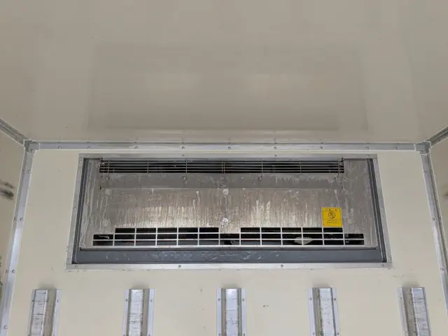 三菱 キャンター 2PG-FBAV0(2WD)の写真23