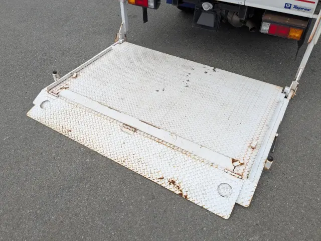 三菱 キャンター 2PG-FBAV0(2WD)の写真38