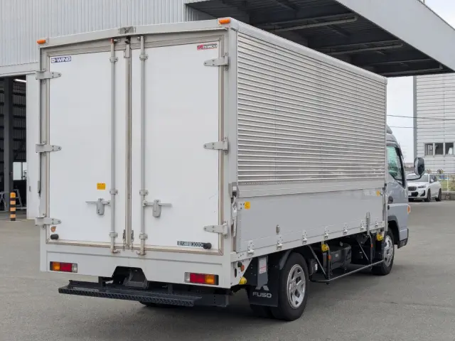 三菱 キャンター 2PG-FEB50(2WD)の写真4