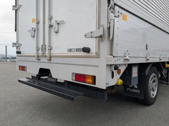 三菱 キャンター 2PG-FEB50(2WD)の写真6