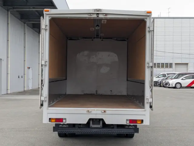 三菱 キャンター 2PG-FEB50(2WD)の写真8