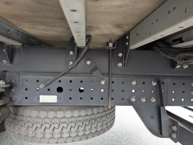 三菱 キャンター 2PG-FEB50(2WD)の写真10