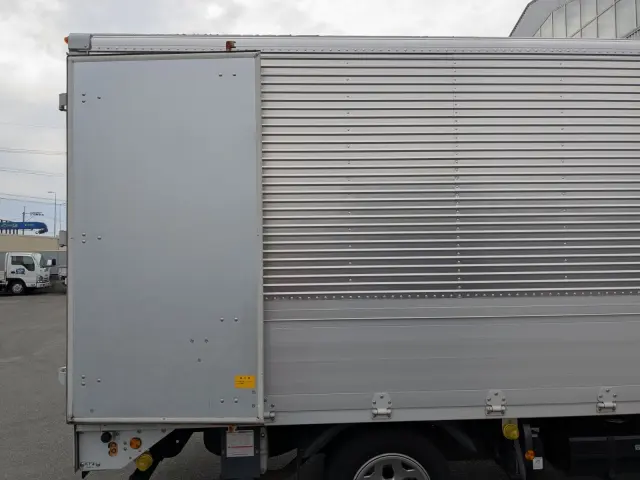 三菱 キャンター 2PG-FEB50(2WD)の写真13