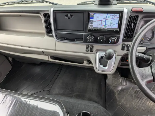 三菱 キャンター 2PG-FEB50(2WD)の写真27