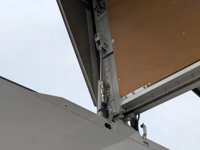 三菱 キャンター 2PG-FEB50(2WD)の写真33