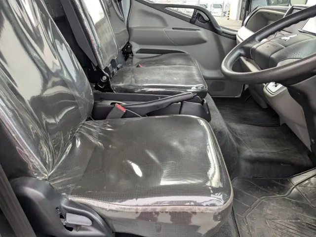 三菱 キャンター 2PG-FEB50(2WD)の写真37