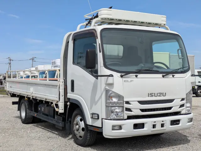 いすゞ エルフ 2RG-NPR88AR(2WD)の写真2