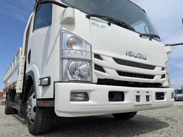 いすゞ エルフ 2RG-NPR88AR(2WD)の写真3