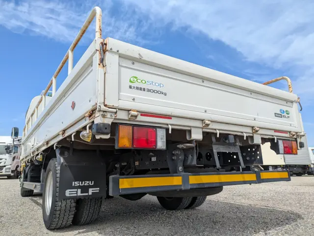 いすゞ エルフ 2RG-NPR88AR(2WD)の写真6