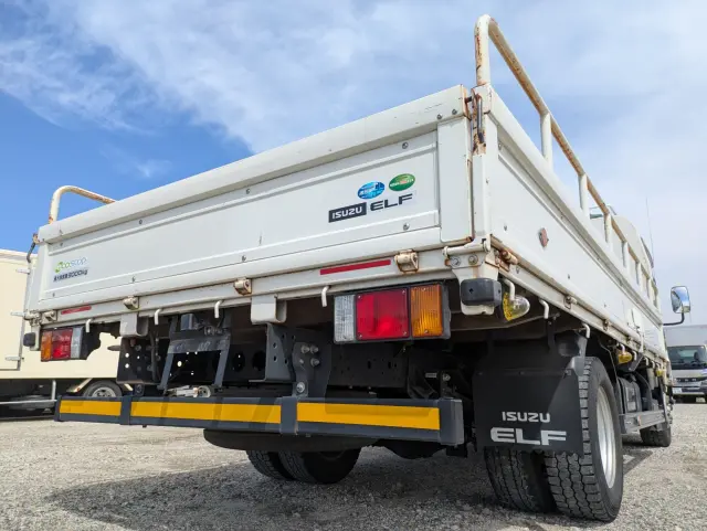 いすゞ エルフ 2RG-NPR88AR(2WD)の写真8