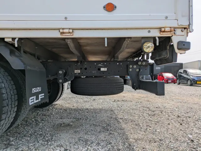 いすゞ エルフ 2RG-NPR88AR(2WD)の写真17