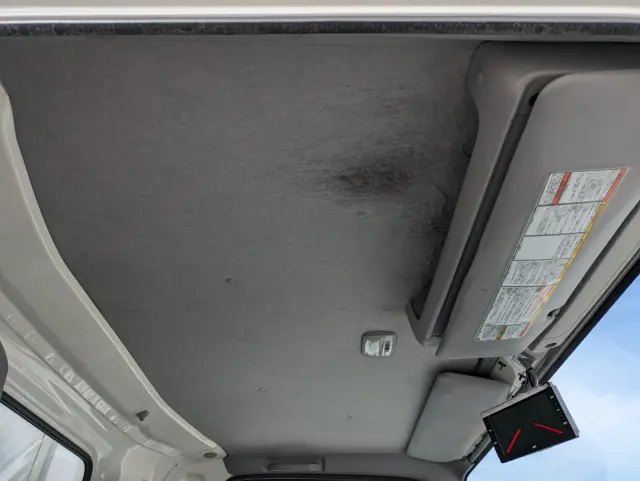 いすゞ エルフ 2RG-NPR88AR(2WD)の写真26