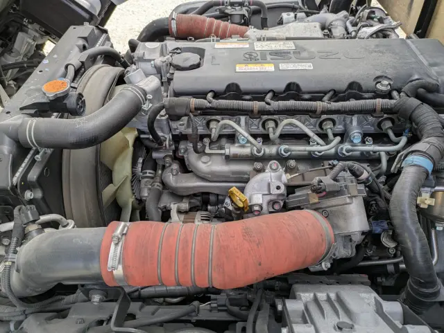 いすゞ エルフ 2RG-NPR88AR(2WD)の写真30