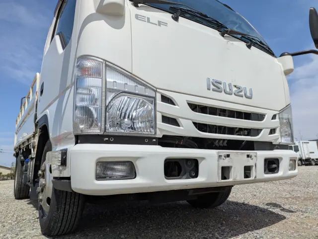 いすゞ エルフ 2RG-NJR88A(2WD)の写真3
