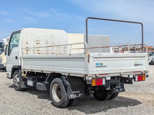 いすゞ エルフ 2RG-NJR88A(2WD)の写真5
