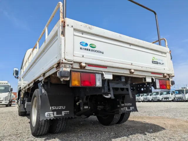 いすゞ エルフ 2RG-NJR88A(2WD)の写真6