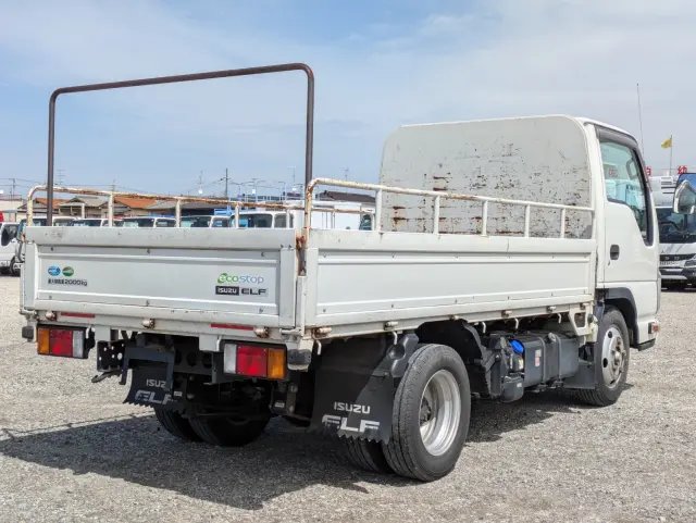 いすゞ エルフ 2RG-NJR88A(2WD)の写真7