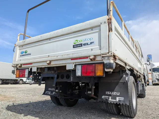 いすゞ エルフ 2RG-NJR88A(2WD)の写真8