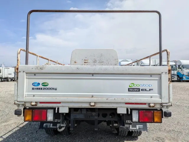 いすゞ エルフ 2RG-NJR88A(2WD)の写真9