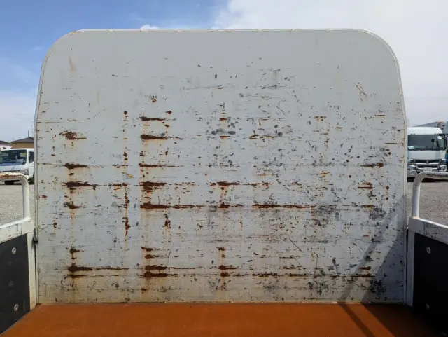 いすゞ エルフ 2RG-NJR88A(2WD)の写真13