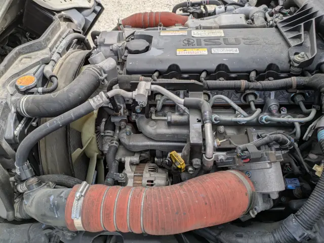 いすゞ エルフ 2RG-NJR88A(2WD)の写真30