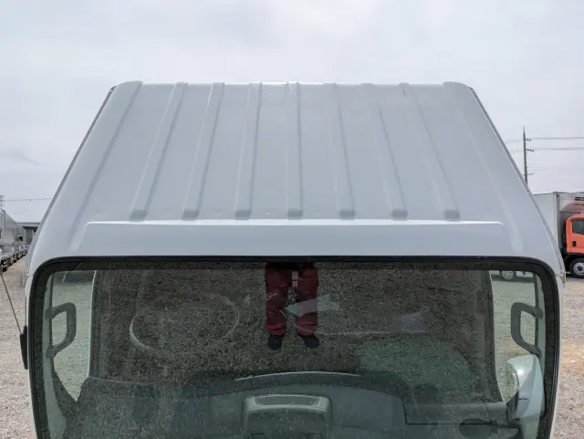 いすゞ エルフ 2RG-NJR88A(2WD)の写真32