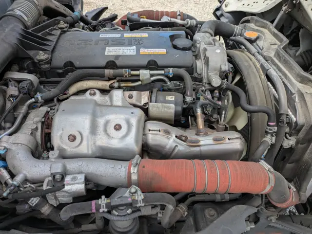 いすゞ エルフ 2RG-NJR88A(2WD)の写真33