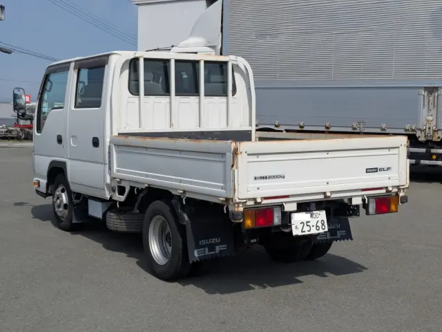 いすゞ エルフ TRG-NJR85A(2WD)の写真3