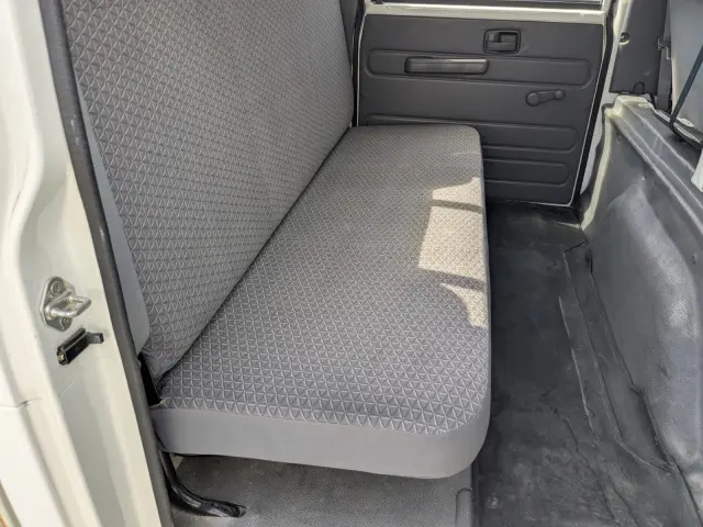 いすゞ エルフ TRG-NJR85A(2WD)の写真29