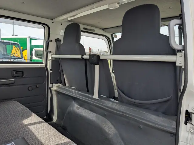 いすゞ エルフ TRG-NJR85A(2WD)の写真30