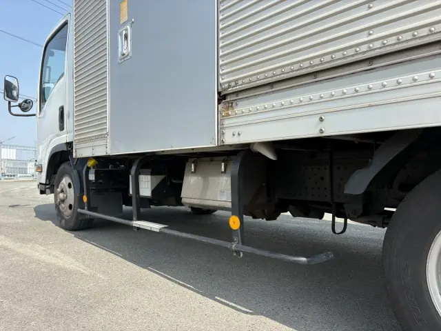 いすゞ エルフ TKG-NPR85AN(2WD)の写真10