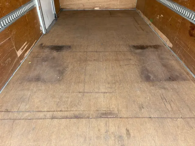 いすゞ エルフ TKG-NPR85AN(2WD)の写真18