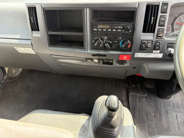 いすゞ エルフ TKG-NPR85AN(2WD)の写真26